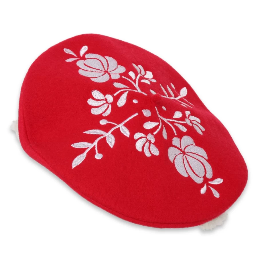 "KIDS21 Red Beret Hat for Kids - Stylish and Comfortable Winter Fashion"