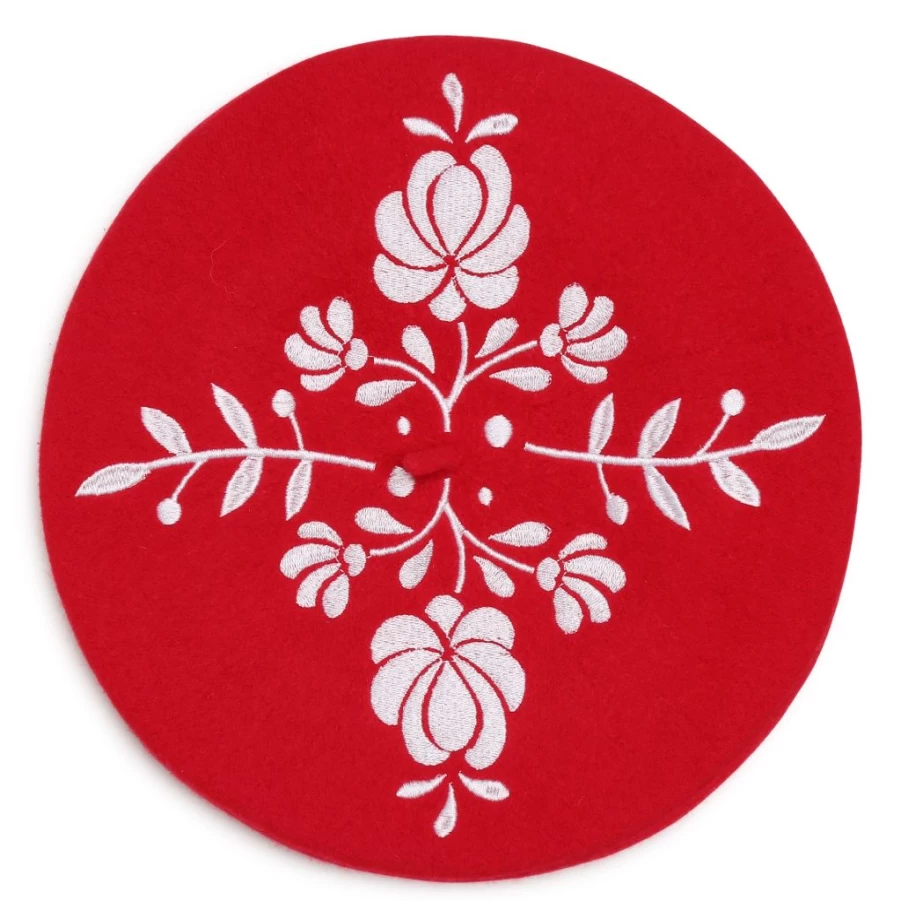 "KIDS21 Red Beret Hat for Kids - Stylish and Comfortable Winter Fashion"